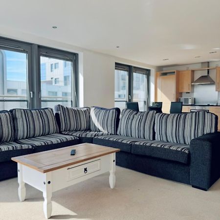 Modern Two Bedroom Apartments EDI Exteriér fotografie