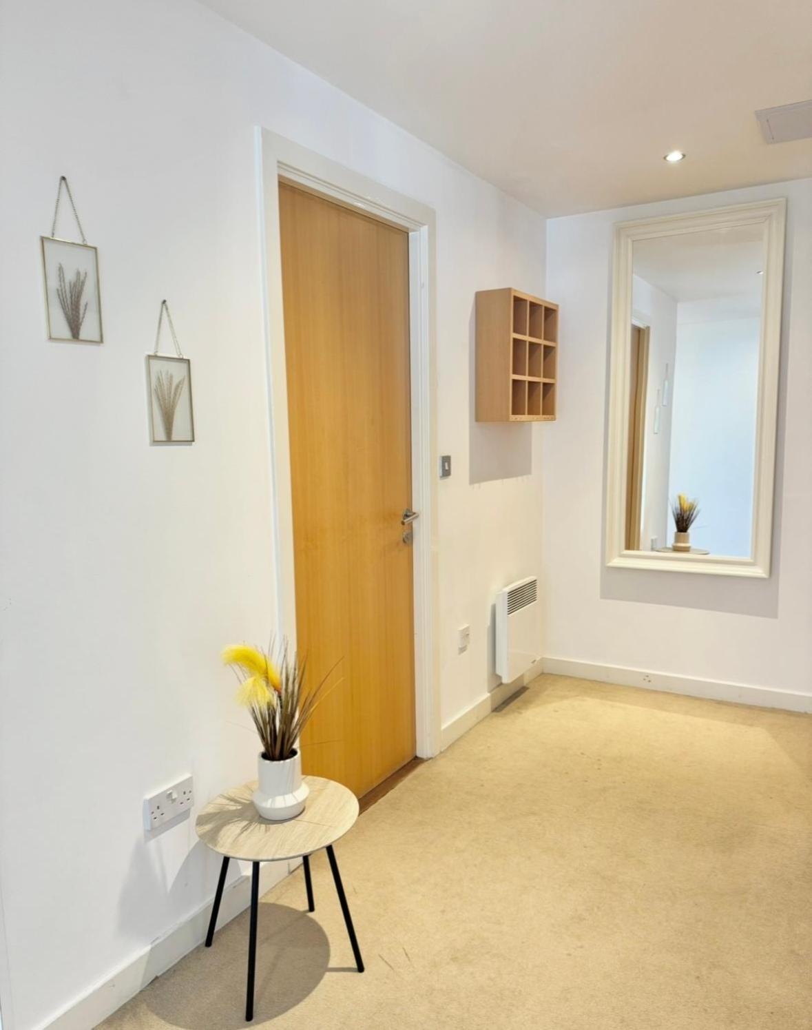 Modern Two Bedroom Apartments EDI Exteriér fotografie