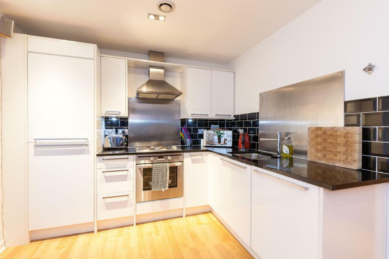 Modern Two Bedroom Apartments EDI Exteriér fotografie